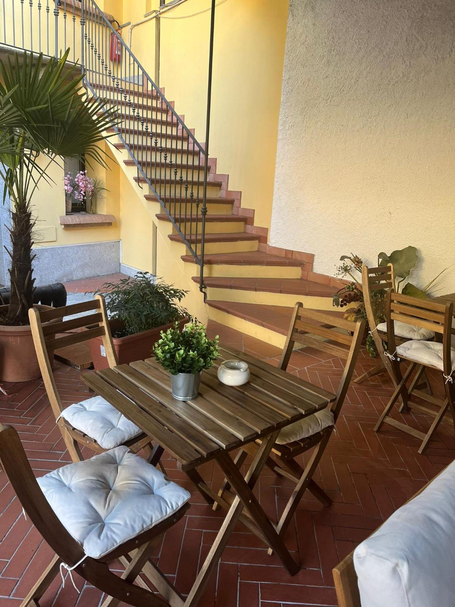 Bilocale Dafne Abbadesse Guest House Mediolan Zewnętrze zdjęcie